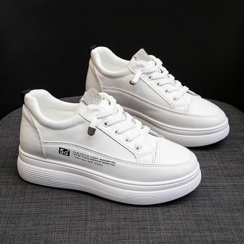 

Маленькие белые туфли на внутренней платформе, женские, новые, на подошве-маффин, повседневные спортивные, на толстой подошве, женские туфли, кеды 40 чёрный