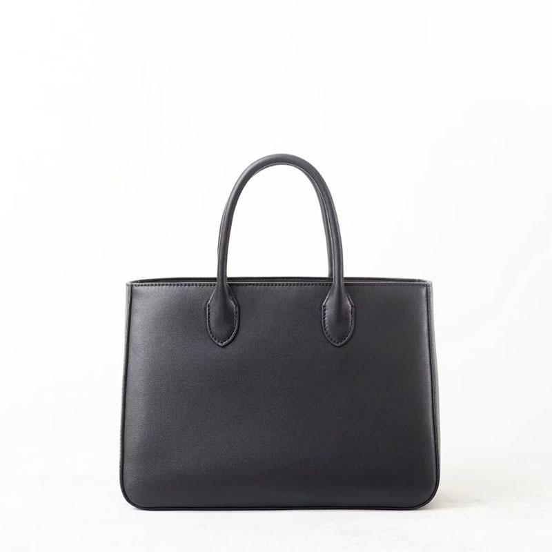 

[Высокий класс] Сумка из коровьей кожи начального уровня, ощущение высокого класса, минималистичный стиль, полностью кожаная внутри и снаружи, женская простая и универсальная сумка 27x10x19.5cm чёрный