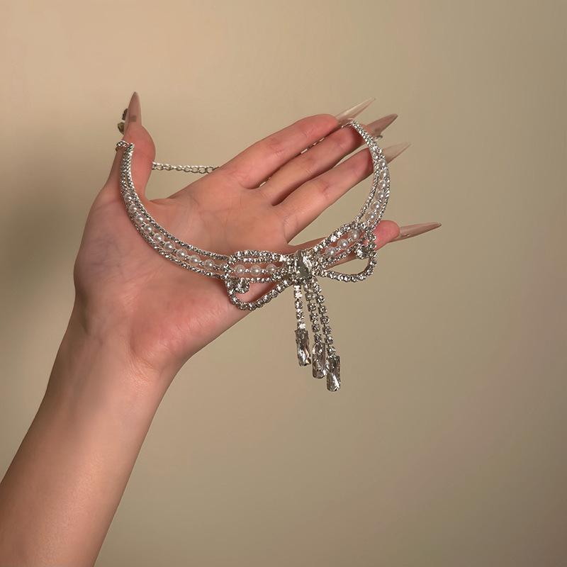 Diamond-encrusted Pearl Bow Fringed Collar Court Style Elegant Temperament Collarbone Chain Light Luxury Niche Necklace