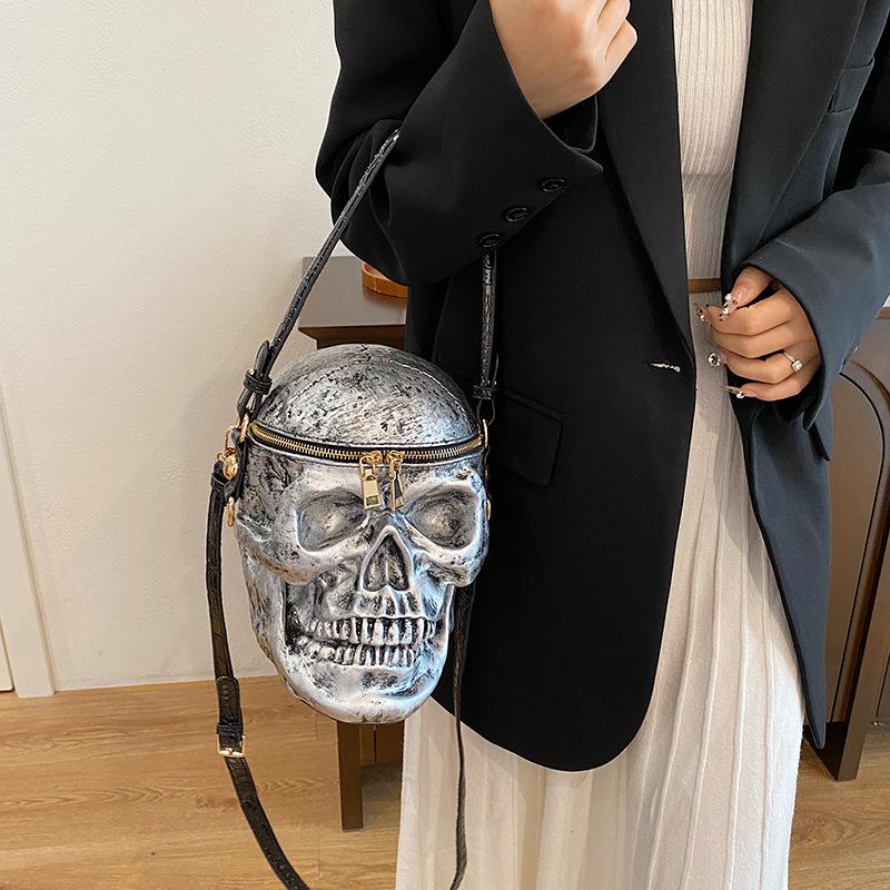 Halloween skull bag 2025 new European and American fashion niche design women's versatile messenger portable small round bag