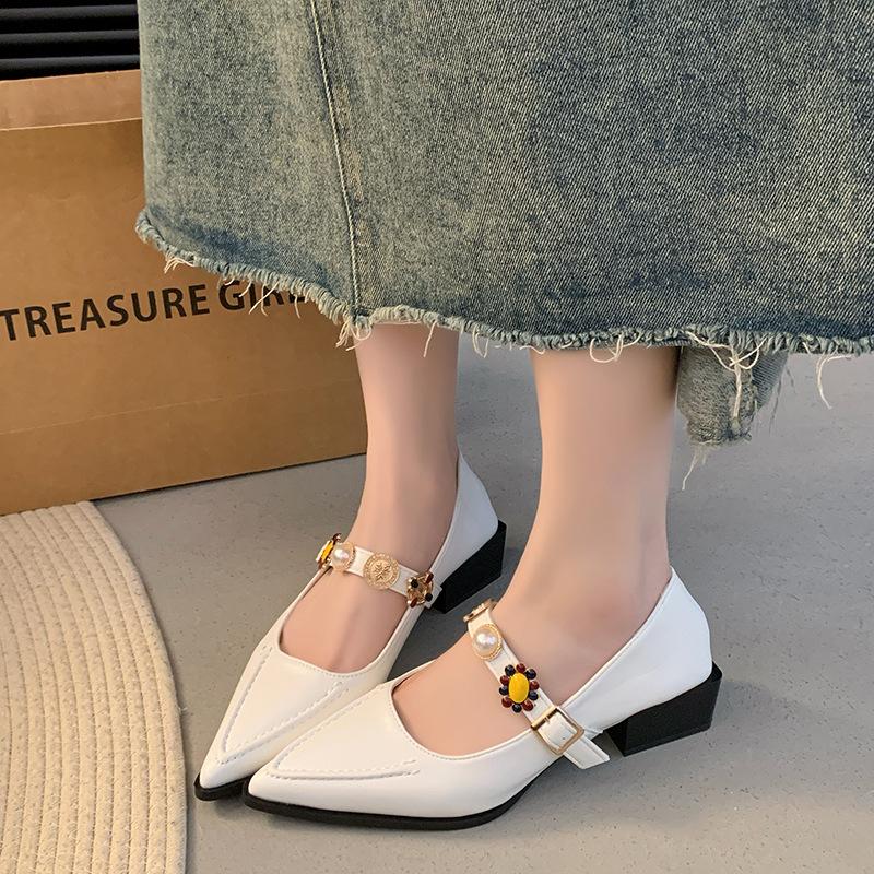 Hot Selling 2025 Shoes Women Flats Shallow Mouth Autumn round Toe Loafers Ballerinas New Fall black Retro Shoes Zapatos De Mujer