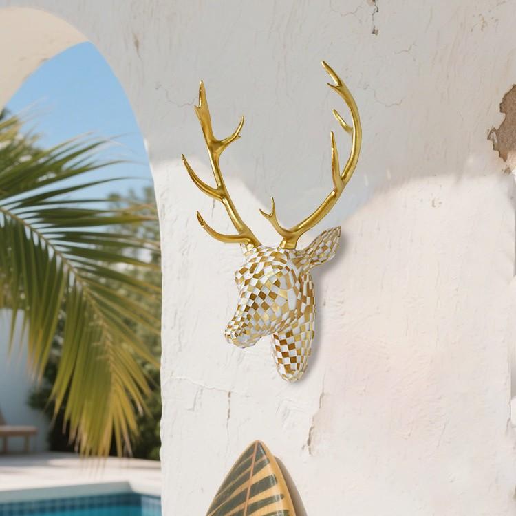 Wall Mounted Hanging Deer Head Statue Vintage Home Bar Animal Head Sculpture Wall Decoration Christmas Party Antlers Decor Gift