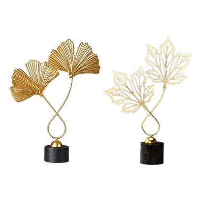 Moderne Eisenahorn Ginkgoblatt Statue Schreibtischdekoration Skulptur Metallfigurine mit Sockel Tischornament Heimdekorationen