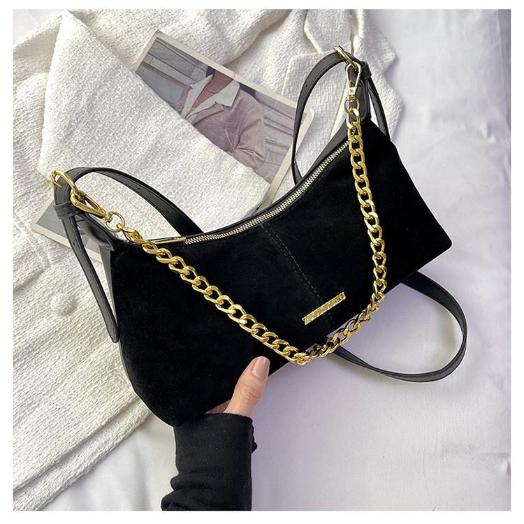 Ielgy Korean Version Chain Shoulder Bag Simple Casual Crossbody Underarm Bag