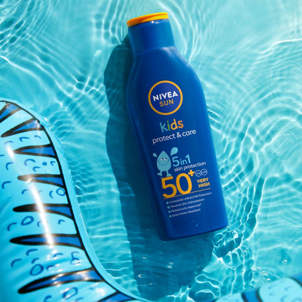 Nivea Sun Moisturizing Sunscreen Lotion Spf 30 Spray 200ml
