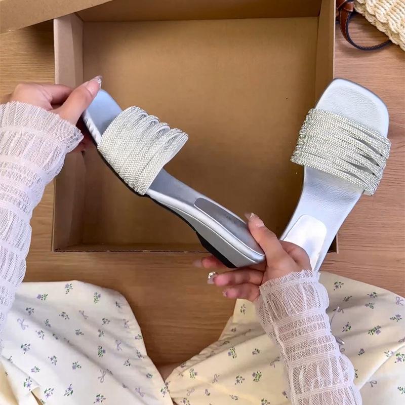 Sanfte und kühle Hausschuhe für Damen-Sommerbekleidung, neue Strasssteine, süß zu Röcken, Urlaubs-Strand-Slipper