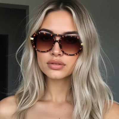 Neue Mode-Sonnenbrille für Damen Damenbrille Braune Farbverlauf-Gläser Dekorative Brille Brille Damen