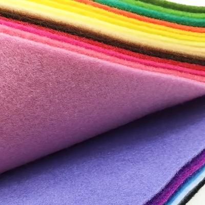 40 ks povlečení z měkké plsti, zářivé barvy, 30 x 20 cm – ideální pro kutilské projekty a dekorace a snadné šití