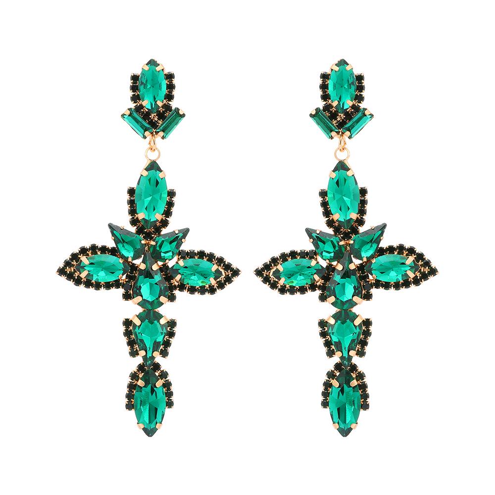 

Серьги-крестики из разноцветных кристаллов неправильной формы – стильный европейский и американский дизайн женских ювелирных изделий