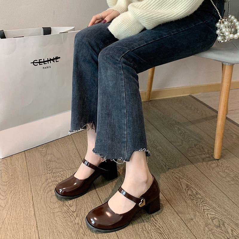 Ins Style Retro Mary Jane Women's Shoes 2025 New Autumn and Winter Light Mouth French Thick Heel Temperament High Heels