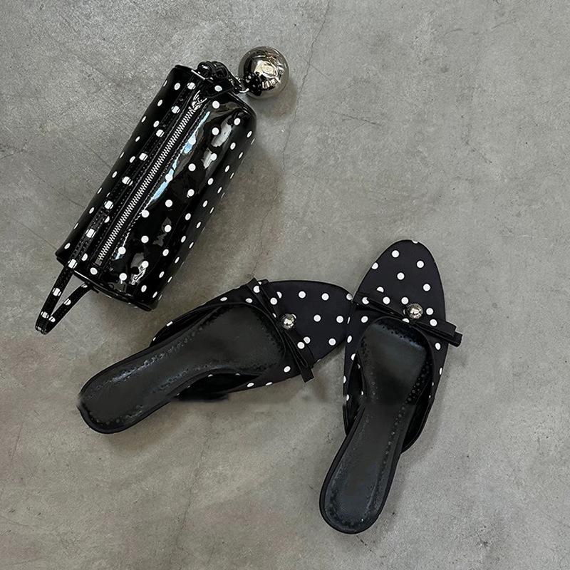 

Котенок и тапочки женские открытые прохладные тапочки бант красивые высокие каблуки 2025 новая летняя обувь 40 чёрный