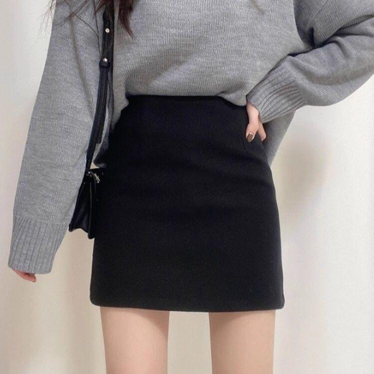 2025 Autumn/Winter Woolen High-Waisted A-Line Mini Skirt - Korean Style, Slimming, Versatile, College Chic, Anti-Exposure.