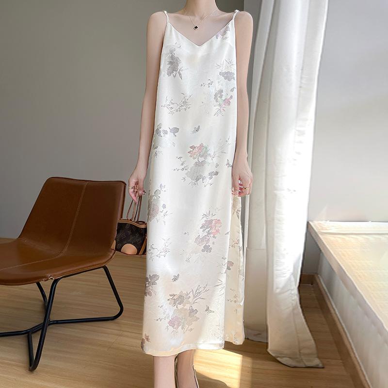 Women's Summer Elegant V-neck Skirt Design Lightweight and Comfortable Silk Strap Dress