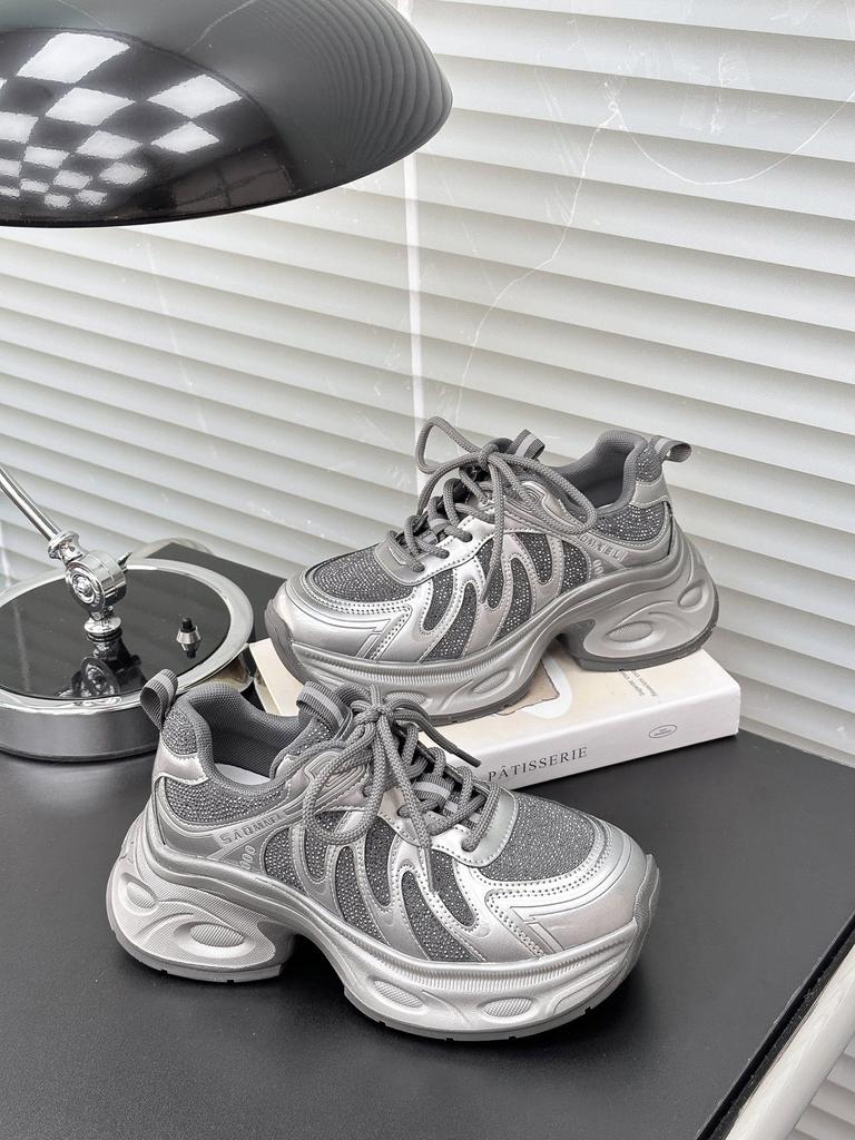 Daddy shoes girl 2025 new autumn leather platform fashion versatile casual sports shoes ins trendy shoes