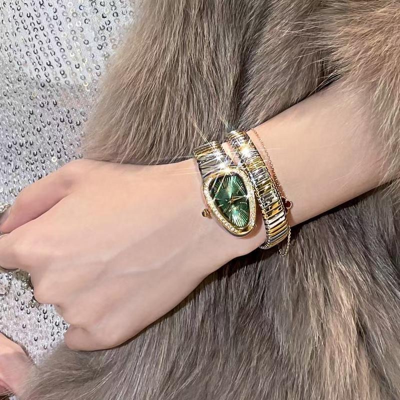 New Women's Snake-Shape Bracelet Watch Luxury Fashion Ladies' Wristwatch Elegant Designer Timepiece for Women
