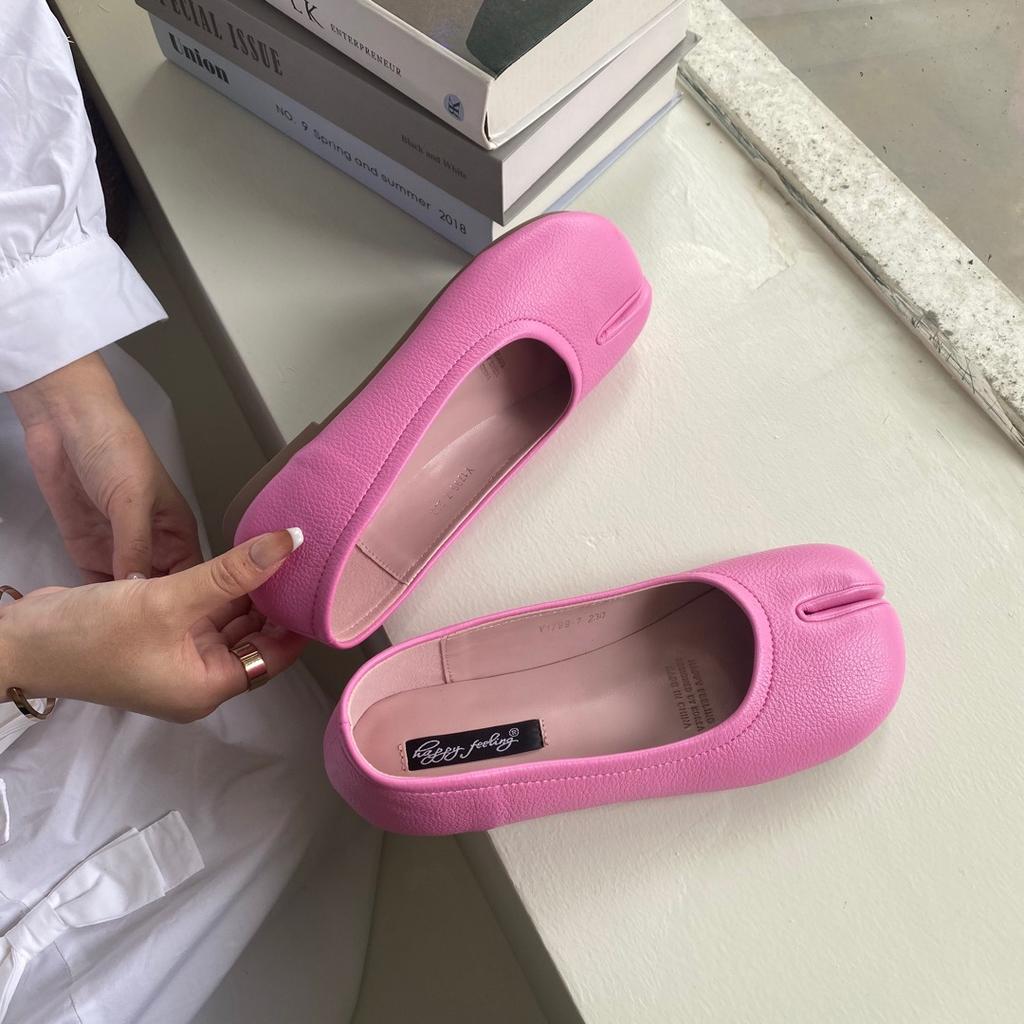 Fashion Flat-Bottomed Bean Pig'S Foot Single Shoes For Women In 2025, Horseshoe Split-Toe Thumb Pig'S Foot Boat Shoes, Ladle Shoes