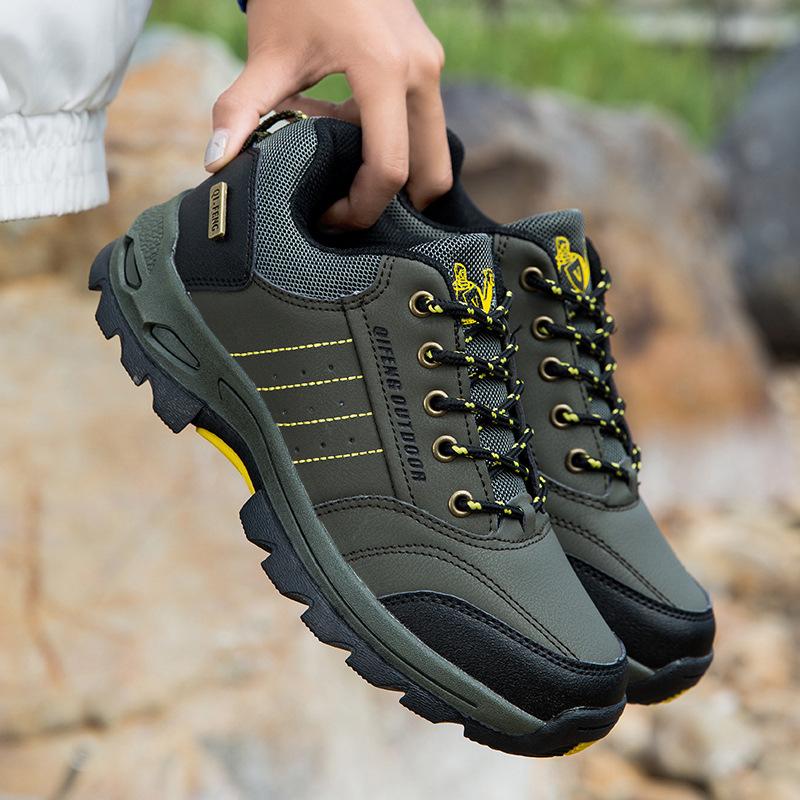 Autumn and Winter Large Size Low-top Mountaineering Men's Shoes Outdoor Sports Hiking Shoes Velvet Platform Casual Travel Shoes Men