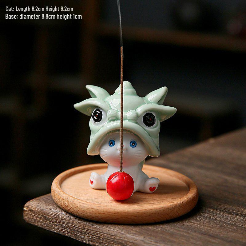 Ceramic Cat Incense Holder: Cute Lion Dance Pet Ornament for Home Décor.