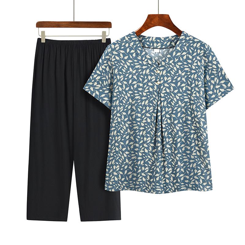 Summer Print Two-Piece Set for Middle-Aged and Elderly Women: Short-Sleeved Top and Grandma Style Outfit