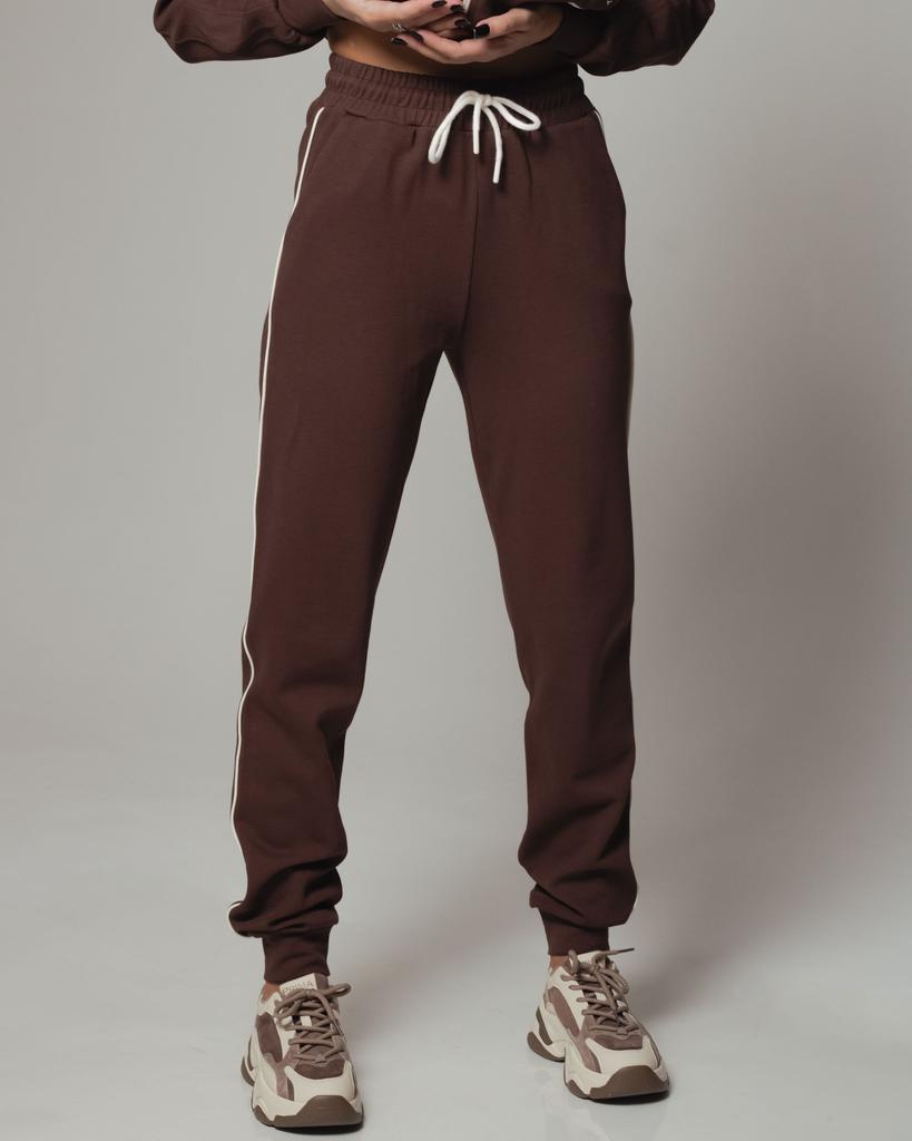 Костюм с жилетом Of White 8302 36 коричневый (жилет, кофта, брюки)