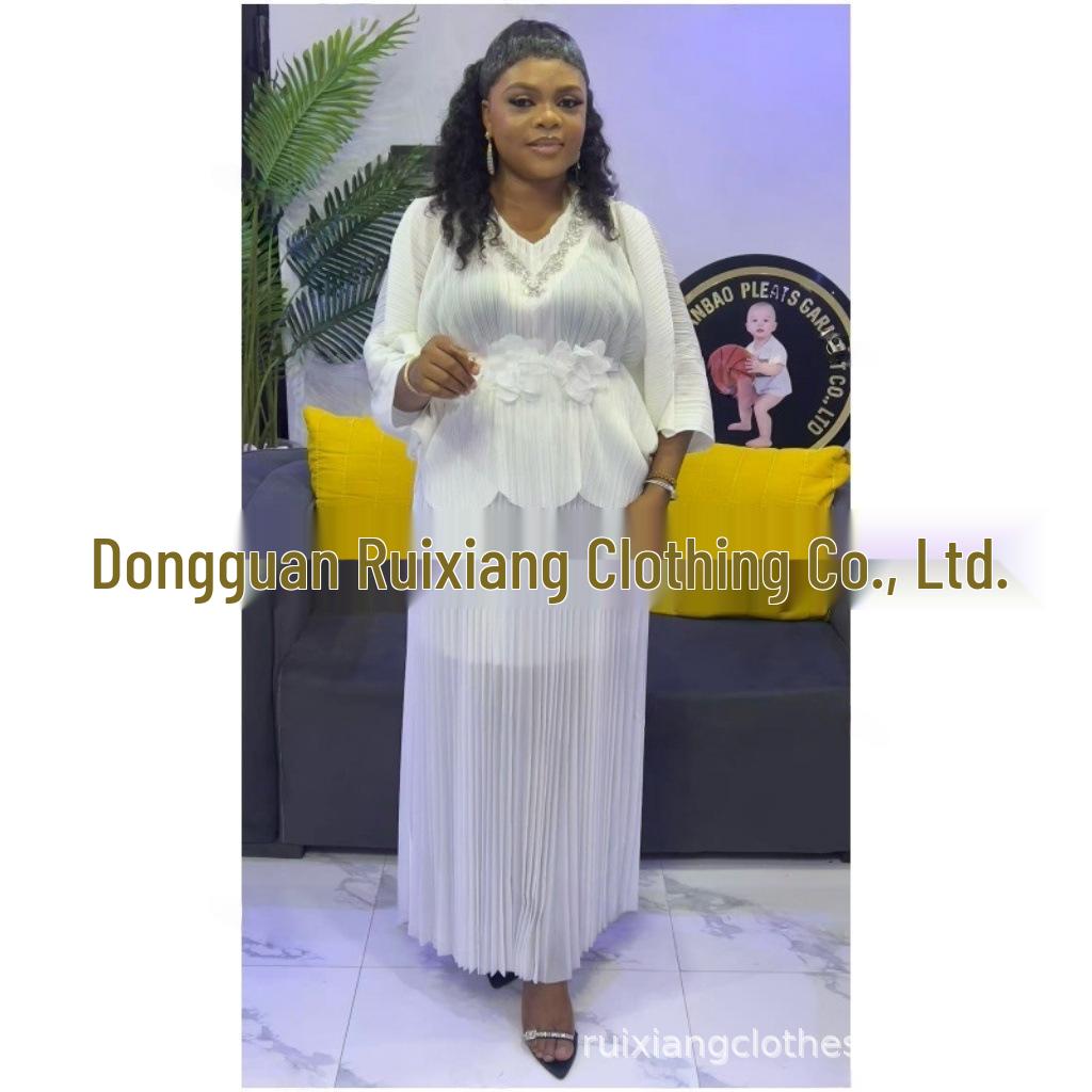 

Miyaki Miyake Плиссированный топ с рукавами «летучая мышь», V-образным вырезом и вышивкой и комплект с полной юбкой One Size светло-коричневого