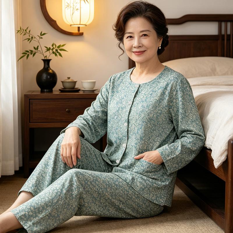 Retro elegant light green temperament middle-aged and elderly grandma round neck imitation cotton pajamas loungewear long sleeves trousers set