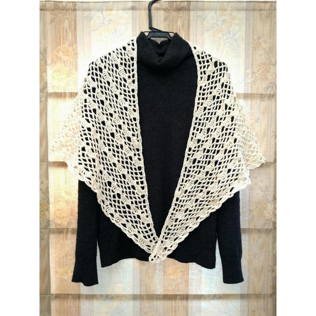 Used New! Hamanaka 100% Wool Medium Weight Ivory Hand-knitted Large Triangle Shawl/Stole.