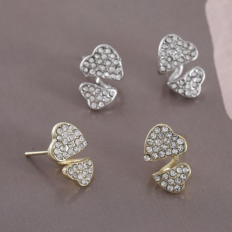 Stylish Faux Diamond Heart Stud Earrings for Women – Trendy High-End Fashion Accessory