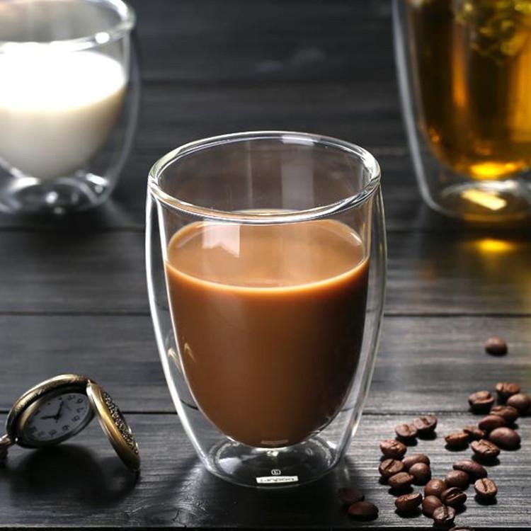 Op maat gemaakte dubbelwandige hoge borosilicaatglazen beker voor sap, melk en koffie