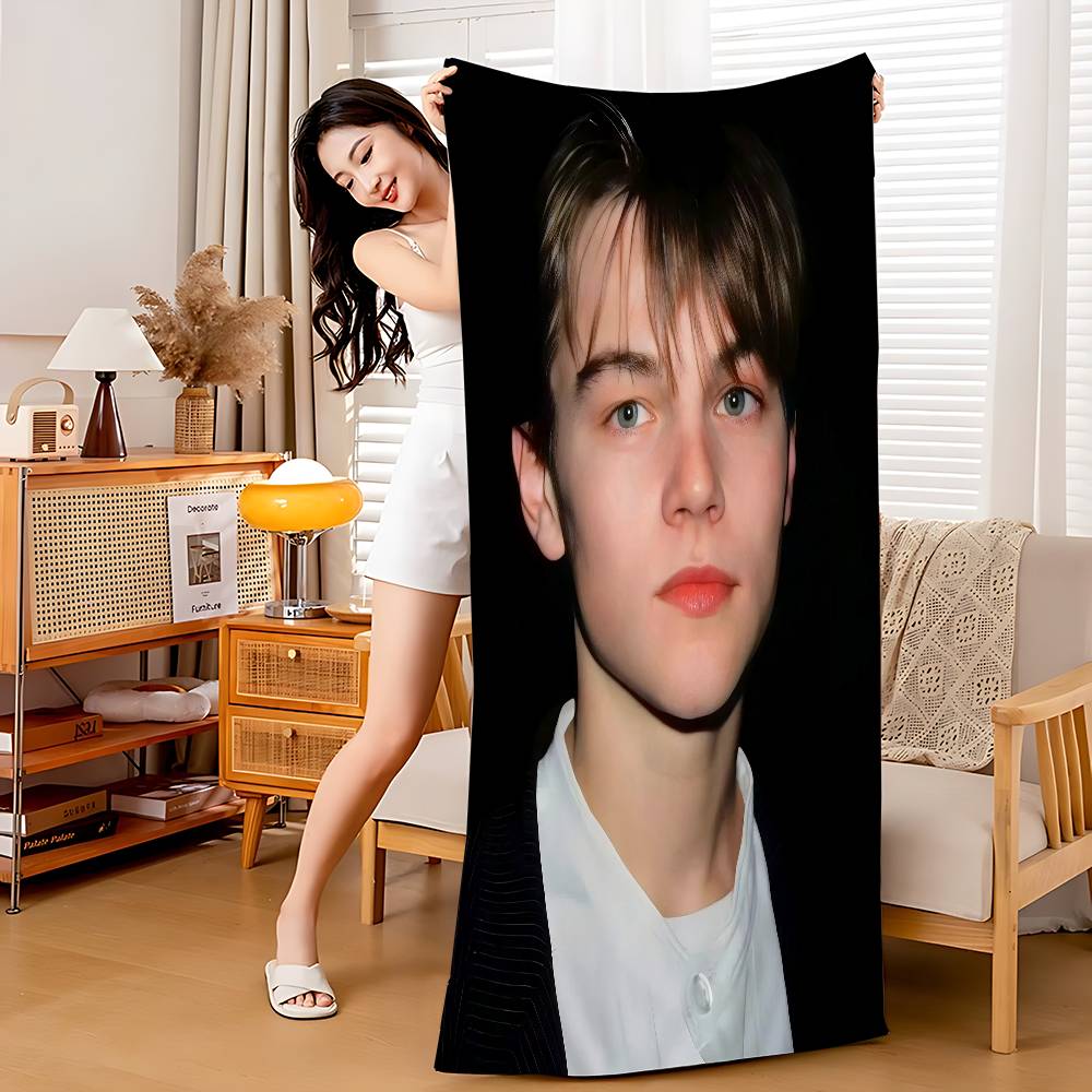 

L-Leonardo Dicaprio Young Big Microfiber Beach Towels Quick Dry Towel Sand Beach Towels Pool Towel For Travel Swim Pool Yoga W40*H60(CM)