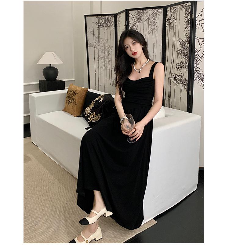 Women's Summer Black Spaghetti Strap Slimming Dress - Lightly Mature Style