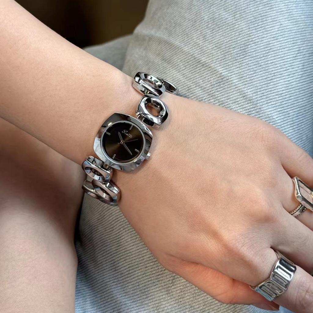 Shi Gaudi Watch Scottie Women'S Irregular Hollow Bracelet Women'S Watch Gold Fashion High Value