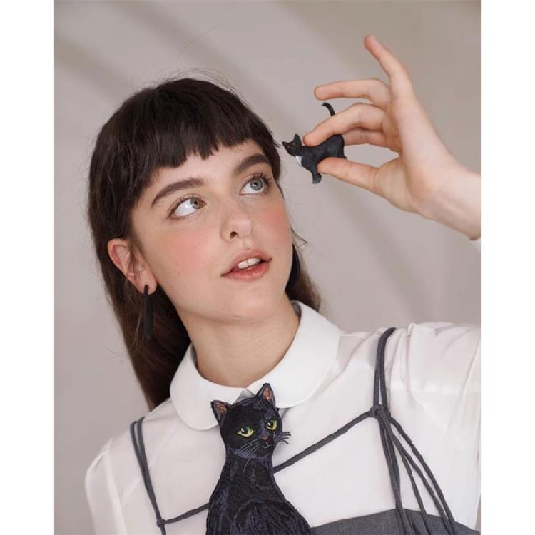 Unique Black Cats Embroidery Appliques Neck Tie Vintage Adjustable Pre Tied Necktie For Parties Event or Everyday Outfit