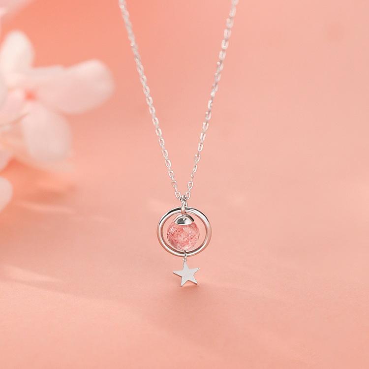 Collier étoile en cristal de fraise, design simple et personnalisé, chaîne de clavicule pour étudiante en pierre de lune et forêt