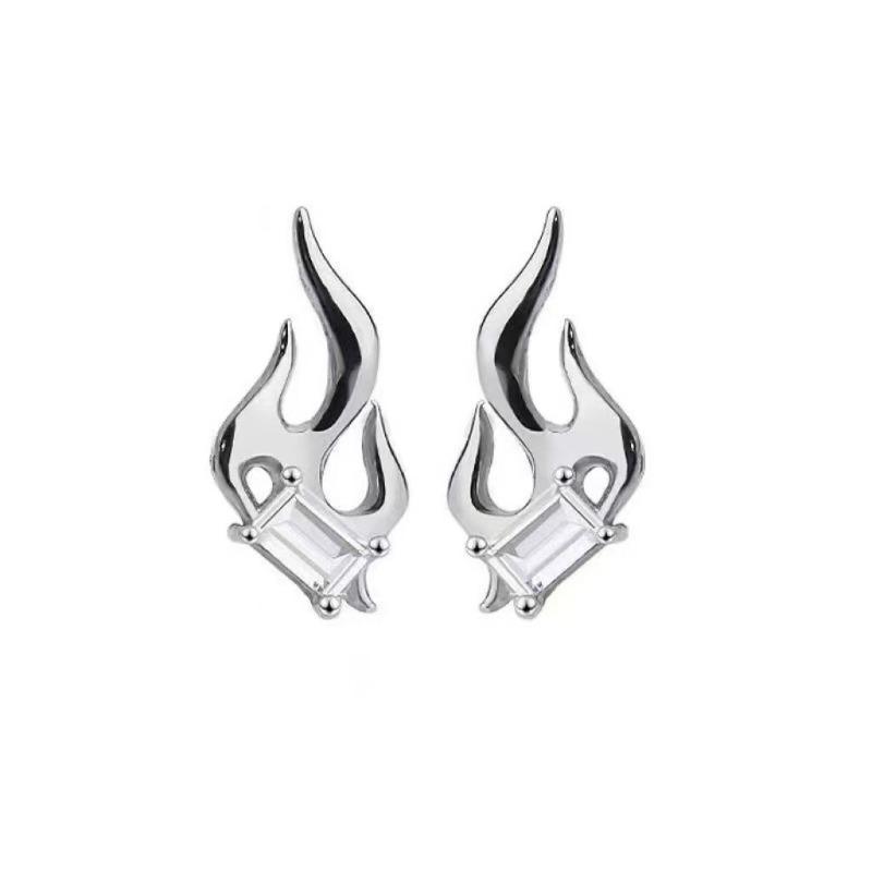 Серьги-гвоздики  Пламя  - Нейтральный стиль, Изысканные и асимметричные серьги, Простые и стильные аксессуары белый