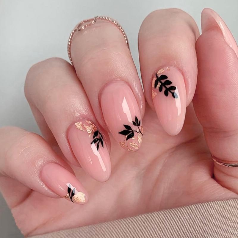 Elegant Press On Fake Nail With Shimmering Leaf Glitters Patterns NonToxic Press On Nail For Women Event 24pcs