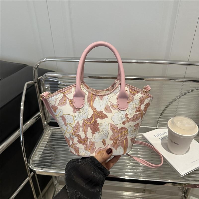 Simple Women's Bag Chinese Style Women's Messenger Bag Retro Shoulder Bag 2025 Summer with Fashionable and Simple Square