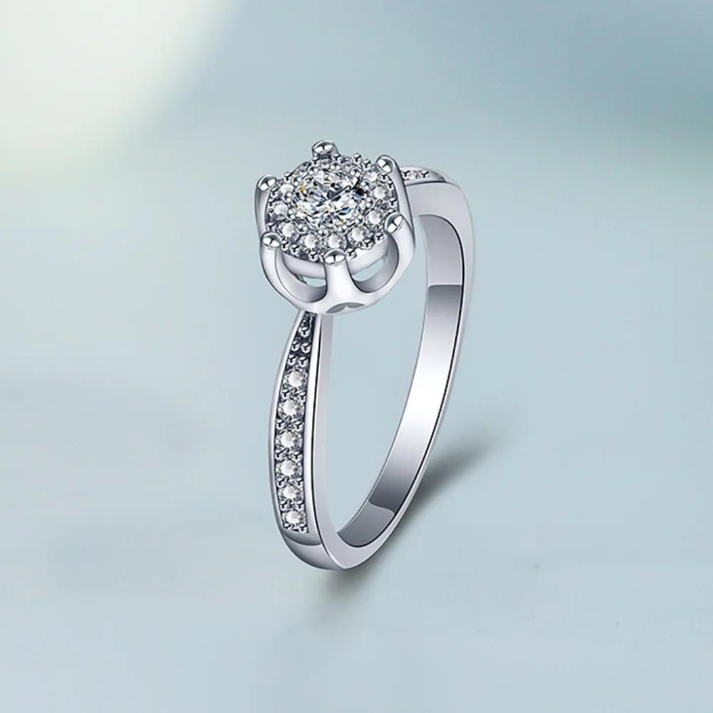 Przepiękny Pierścionek Damski ze Srebra Próby 925 w Kształcie Kwiatu, Cały Posypany Błyszczącymi Cyrkoniami Cubic Zirconia, Olśniewający Pierścionek Ślubny