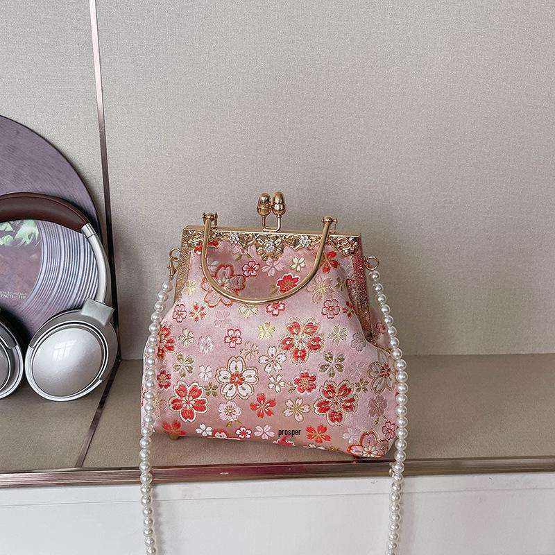 2026 Embroidered Clasp Shell Bag: Niche Design Evening Chain Shoulder & Crossbody Bag for Women