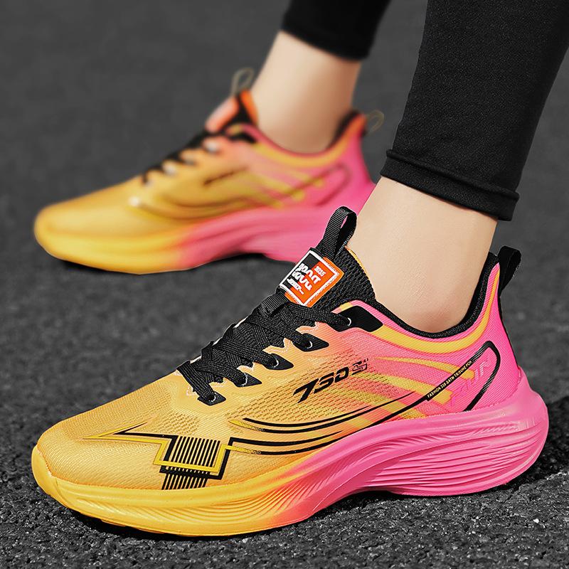 Running shoes men's summer 2025 new breathable mesh sneakers women's couple sneakers shock-absorbing lightweight running shoes