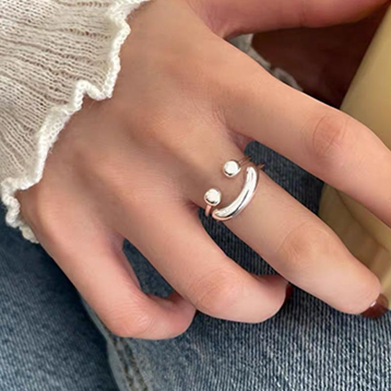 Fargeblokk Kattesøye Stjerne Ring: Trendy dame åpen statement-ring