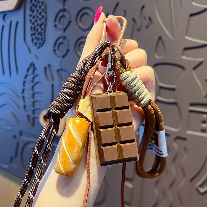 Creative Miu-Style Lye Bread Keychain: Cute Handcrafted Couple Pendant, Small Gift