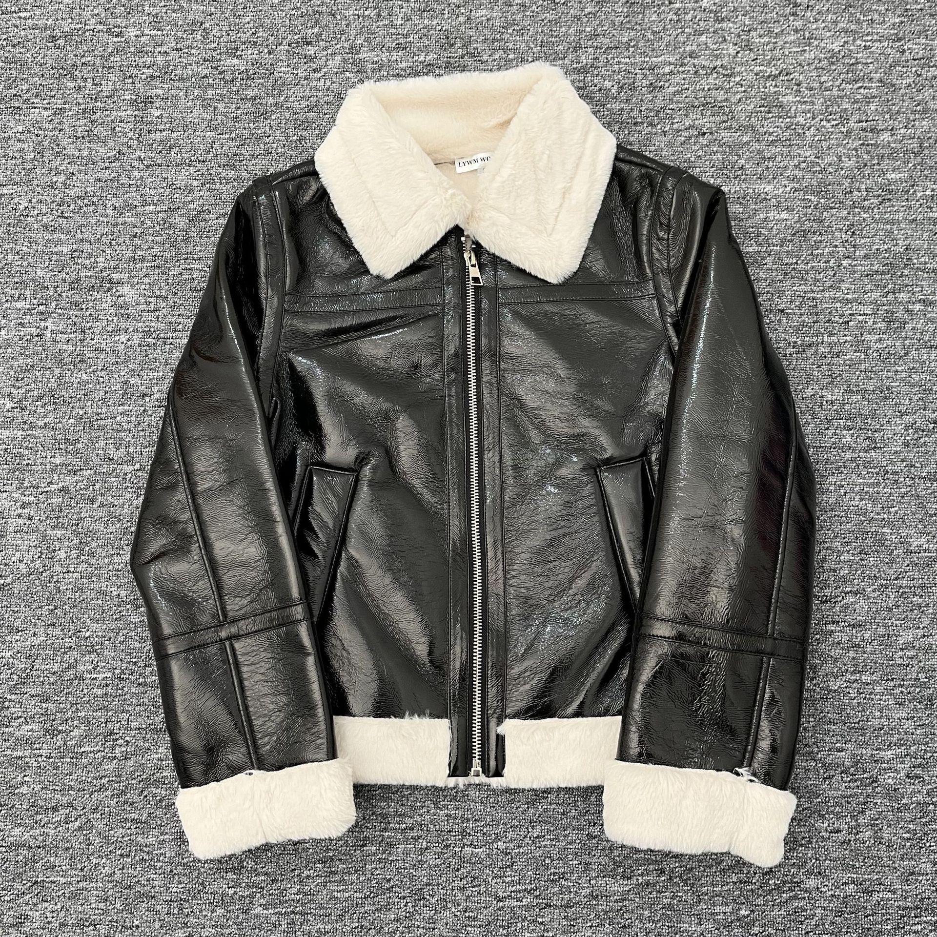 

PB&ZA Women s Fall/Winter 2024 Slim Fit Leather & Fur Jacket. Large чёрный