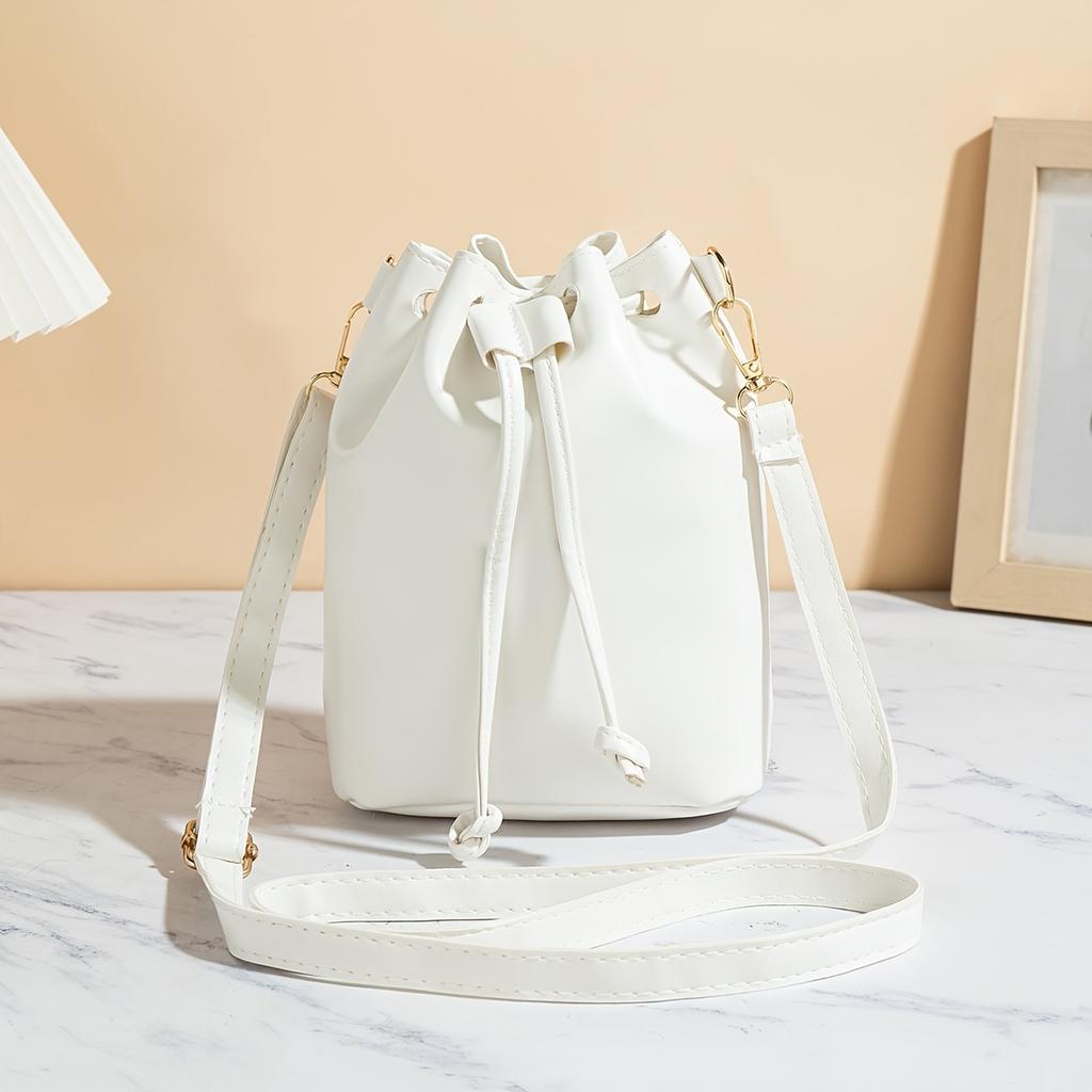 Women's Adjustable Crossbody Bucket Bag Black Drawstring Closure Minimalist Casual Shoulder Bag Versatile Fashion Purse Crossbody Bag