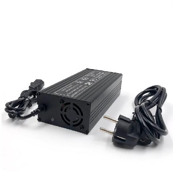 60V Fast Charger 67.2V/5A Charger For 16S 60V Electric Bike Lithium Battery Charger IEC/PC Connector Strong Heat Dissipation