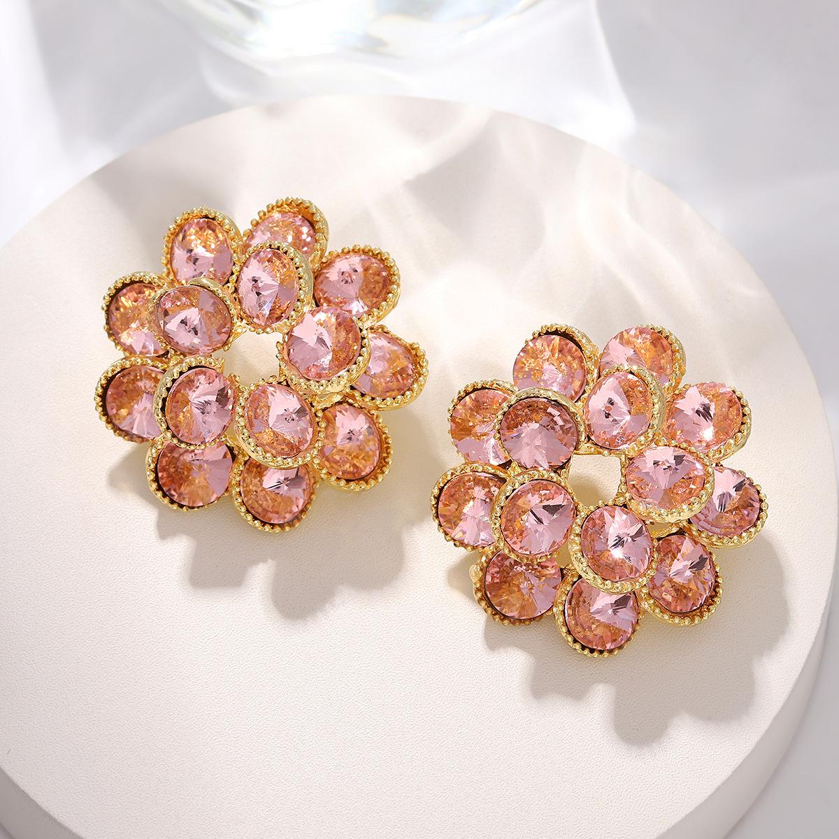 

Double Layer 3D Crystal Sunflower Earrings Colorful Floral Studs Elegant Light Luxury Statement Jewelry For Women цвітіння вишні, рожевий колір
