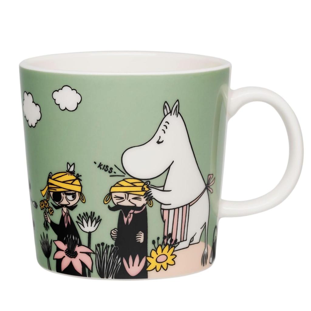 Cană Moomin Arabia Classic Loving Care Verde capacitate aproximativ 280ml.