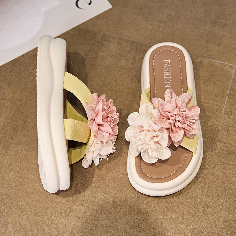 Summer New Double Flower Soft Belt Versatile Temperament Fashion Beach Wear Thick-soled Comfortable Slippers -