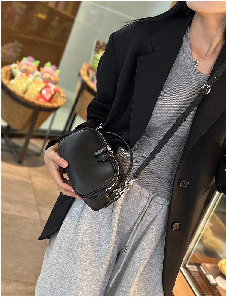 Women's Genuine Leather Handbag - Spring/Summer 2025 Camera Crossbody & Handheld Bag 
