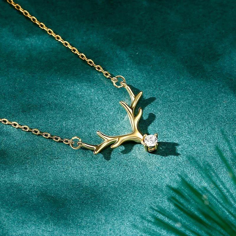 Huitan Antlers of Elk Shaped Pendant Necklace with Round Cubic Zirconia Charm Exquisite Women's Neck Necklace Christmas Jewelry